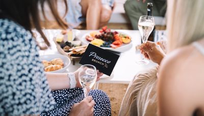 Celebrate Spring with Prosecco
