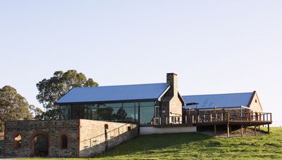 UWEA Welcomes Wirra Wirra and St Hugo